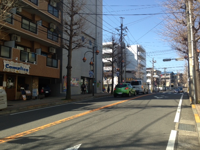 駅からの帰り道にTSUTAYAがあるので、ちょっと寄り道して週末映画を見て過ごすのもいいかも。
