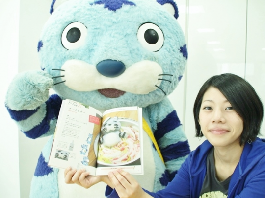 チンタイガーと、大根おろしアートの作者・中道薫さん