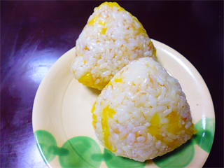 たくあんおにぎり