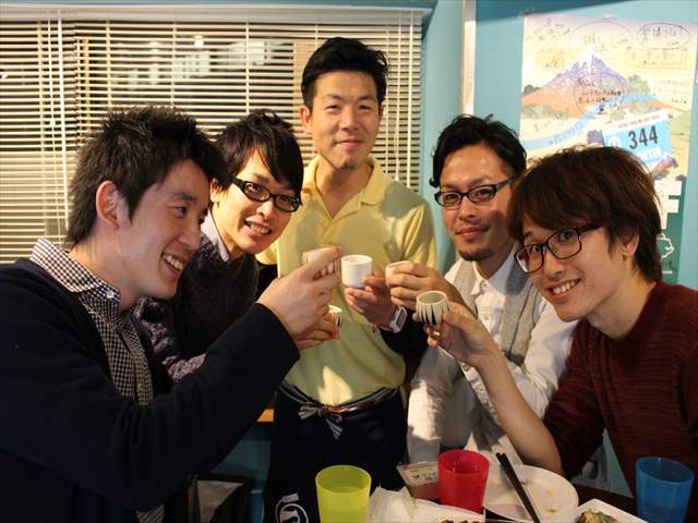 オーナーの関谷さんとお客さん